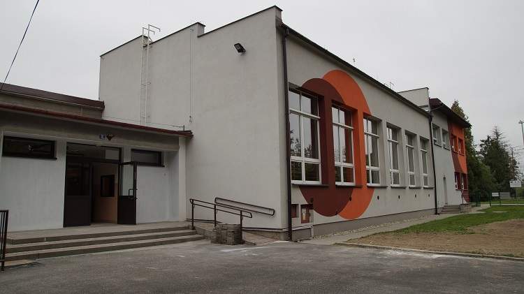 Szkoła w Drogomyślu